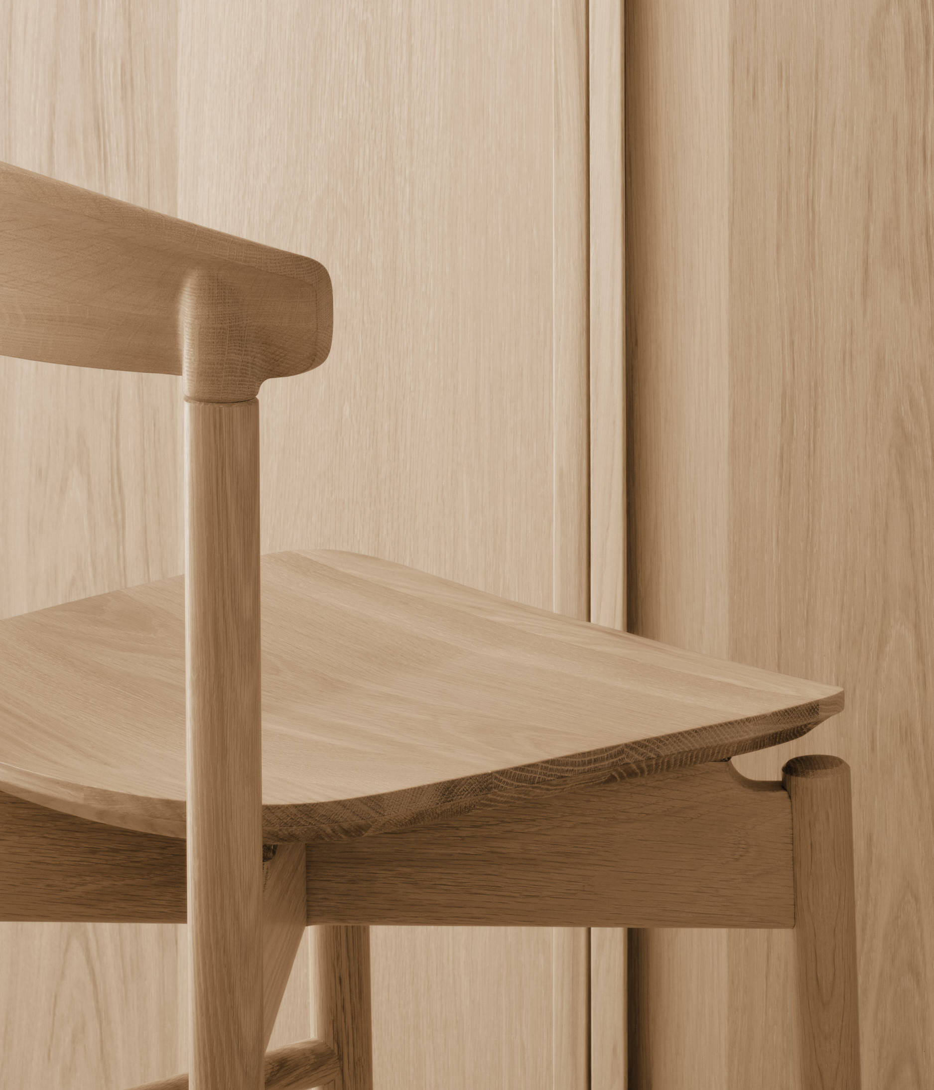 close up of Dune stool in white oak
